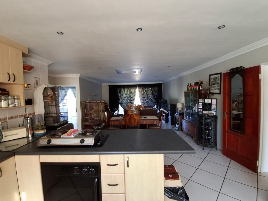 To Let 2 Bedroom Property for Rent in Joostenbergvlakte Western Cape